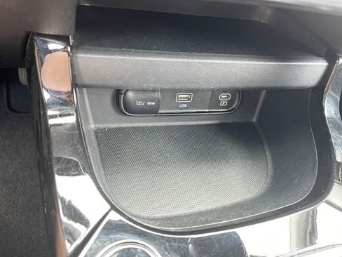 Used 2024 Kia Seltos S FWD image 21