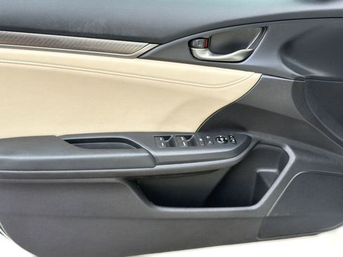 Used 2018 Honda Civic Sport Touring image 12