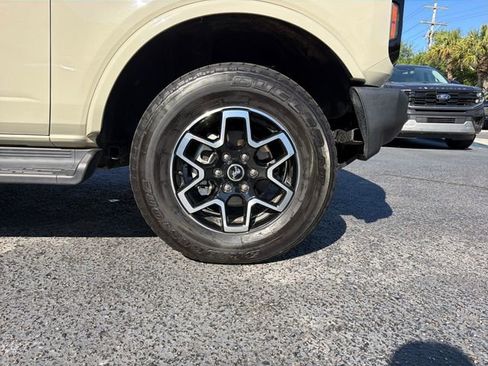 Certified 2025 Ford Bronco Outer Banks AWD/4WD image 31