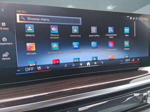 Used 2026 BMW X5 sDrive40i w/ Executive Package RWD image 23