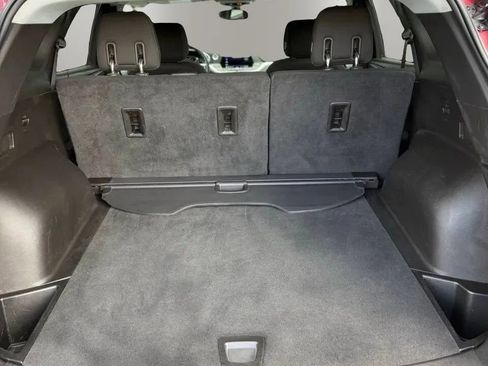 Used 2019 Chevrolet Blazer LT FWD image 19