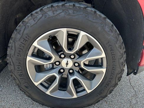 Used 2021 Chevrolet Silverado 1500 RST AWD/4WD image 13