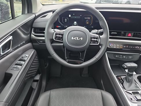 New 2026 Kia Carnival SX w/ SX Dark Edition Package FWD image 14
