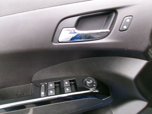 Used 2020 Chevrolet Sonic LT image 15