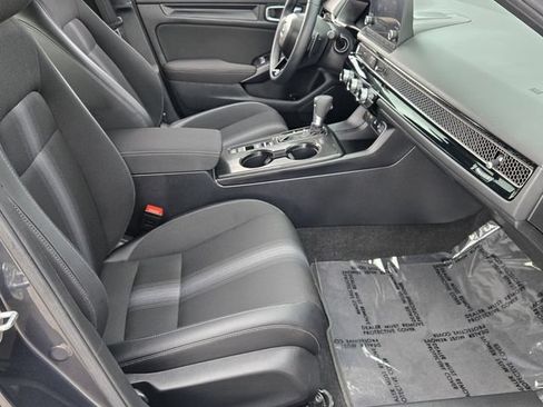 Used 2025 Honda Civic Sport image 16