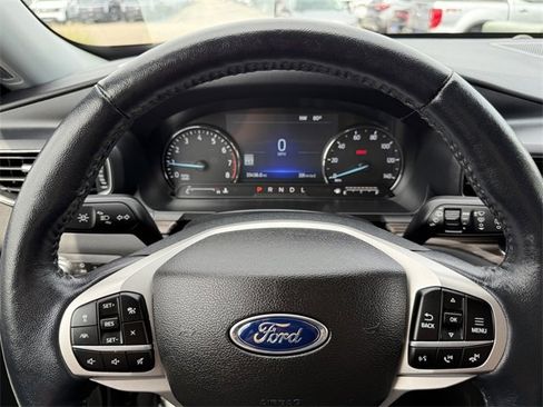 Certified 2022 Ford Explorer Limited w/ Equipment Group 301A image 20