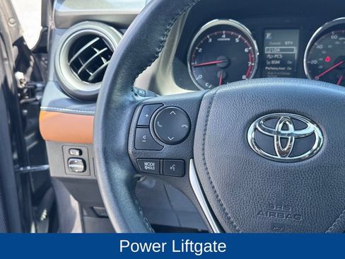 Used 2016 Toyota RAV4 SE FWD image 14