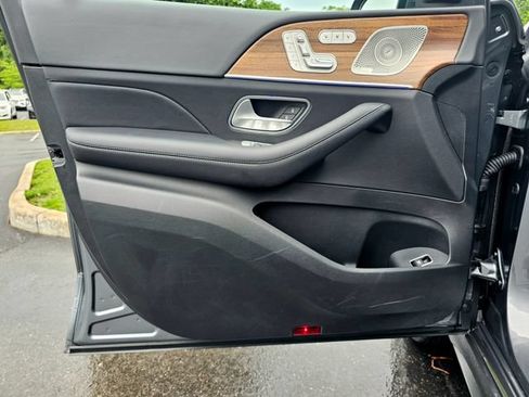 Certified 2025 Mercedes-Benz GLS 450 4MATIC image 21