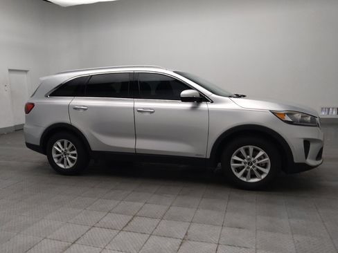 Used 2019 Kia Sorento AWD w/ LX Convenience Package image 11