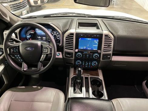 Used 2020 Ford F150 Lariat image 23