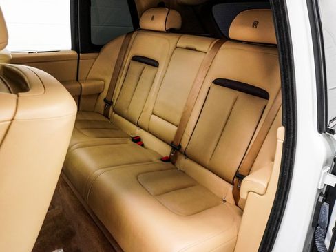 Used 2020 Rolls-Royce Cullinan image 11