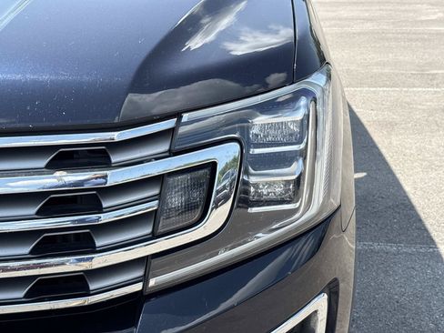 Used 2021 Ford Expedition Limited RWD image 11
