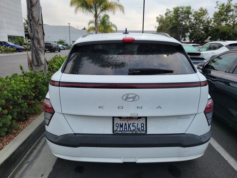 Used 2024 Hyundai Kona SEL FWD image 5