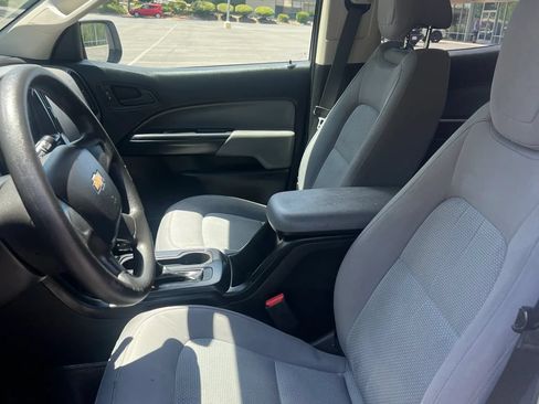 Used 2018 Chevrolet Colorado W/T RWD image 10