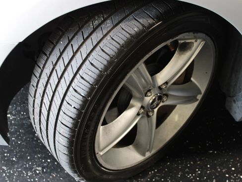Used 2010 Ford Mustang GT RWD image 40