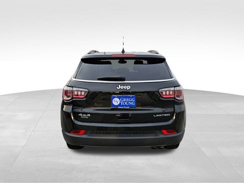 Used 2022 Jeep Compass Limited image 8