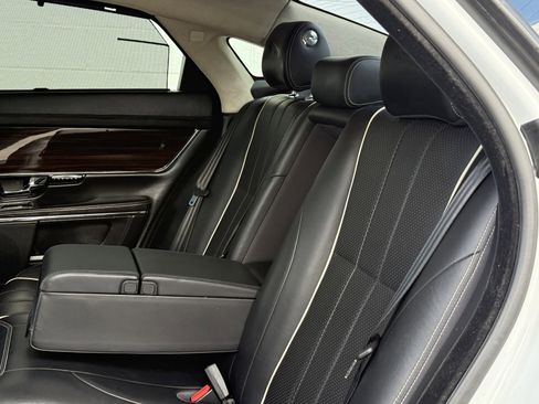 Used 2012 Jaguar XJ L RWD image 22