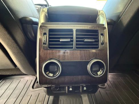 Used 2018 Land Rover Range Rover Sport HSE image 20