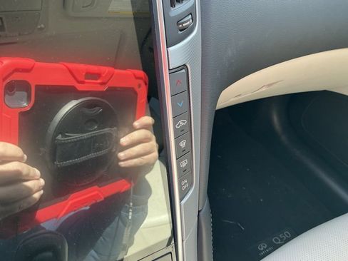 Used 2021 INFINITI Q50 Luxe w/ Seat & Sound Package image 22