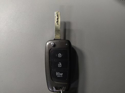 Used 2020 Hyundai Palisade SE FWD image 32