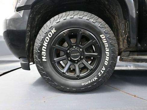 Used 2012 Chevrolet Tahoe 4WD w/ Skid Plate Package image 16