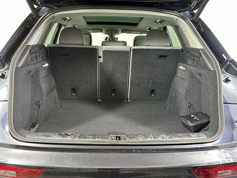 Used 2020 Audi Q5 Prestige w/ Prestige Package image 16
