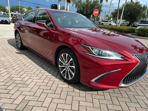 Used 2019 Lexus ES 300h w/ Premium Package FWD image 1