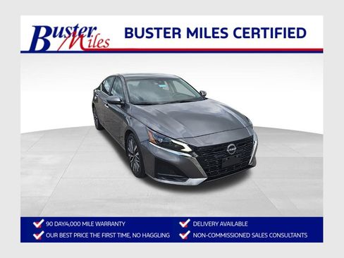 Used 2023 Nissan Altima 2.5 SV FWD image 1