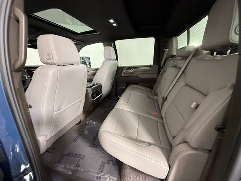 Used 2026 Chevrolet Silverado 2500 LTZ w/ LTZ Premium Package AWD/4WD image 16