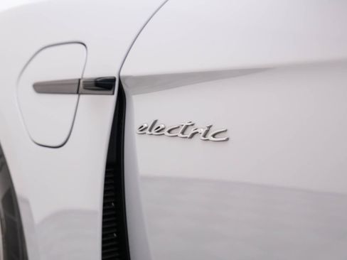 Certified 2025 Porsche Taycan image 37