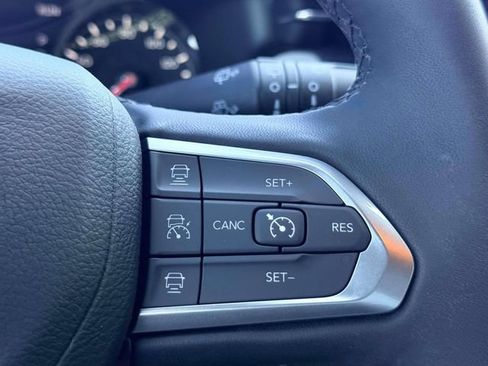 Used 2024 Jeep Compass Limited AWD/4WD image 25