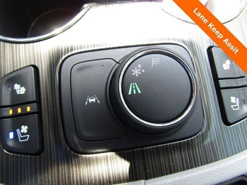 Used 2023 GMC Acadia SLT w/ Technology Package FWD image 22