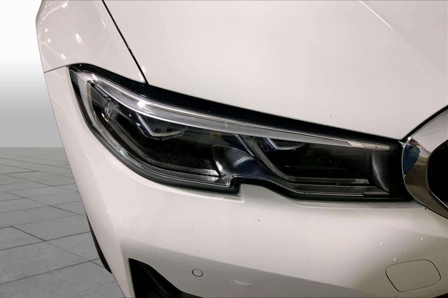 Used 2022 BMW 330i xDrive Sedan w/ Premium Package AWD/4WD image 28