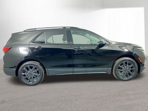 Used 2023 Chevrolet Equinox RS image 36