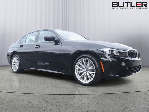 Used 2023 BMW 330i Sedan w/ Premium Package RWD image 8