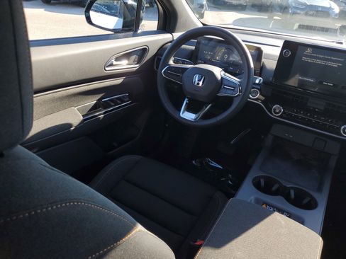 New 2026 Honda Prologue EX image 16