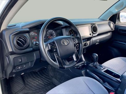 Used 2023 Toyota Tacoma SR AWD/4WD image 17