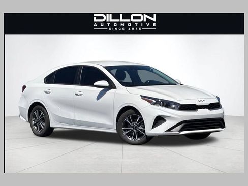 Certified 2023 Kia Forte LXS FWD image 1
