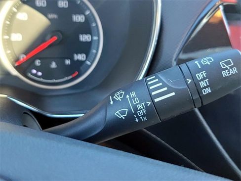 Used 2023 Chevrolet TrailBlazer ACTIV w/ Sun and Liftgate Package image 17