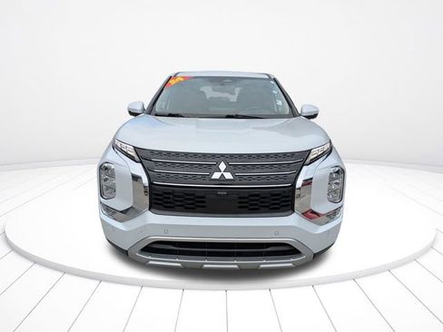 Used 2024 Mitsubishi Outlander SE FWD image 9