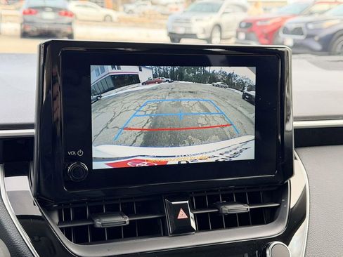 Certified 2025 Toyota Corolla LE image 4