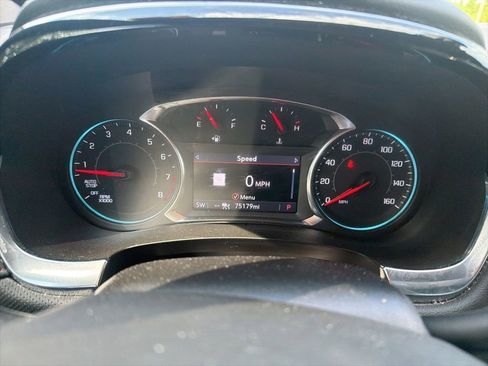 Used 2023 Chevrolet Traverse RS FWD image 14