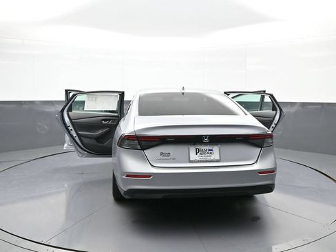 Used 2023 Honda Accord LX image 46