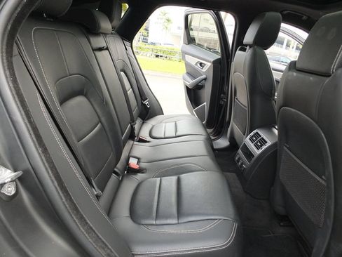 Used 2025 Jaguar F-PACE R-Dynamic S AWD/4WD image 22