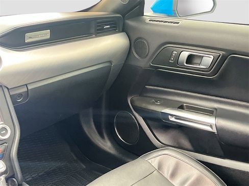 Used 2022 Ford Mustang GT Premium image 23