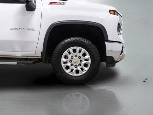 Used 2024 Chevrolet Silverado 2500 LTZ w/ LTZ Convenience Package AWD/4WD image 7