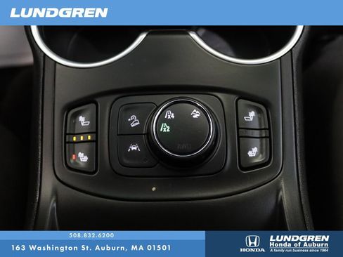 Used 2020 GMC Terrain SLT image 24