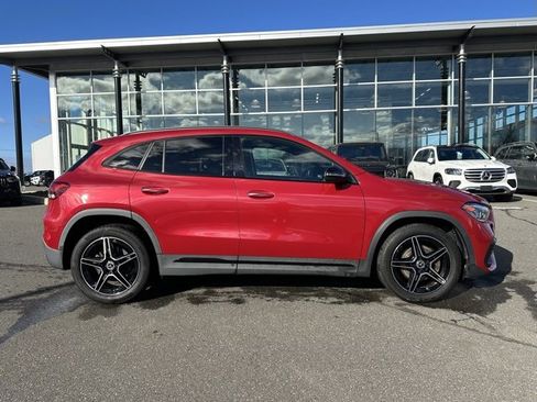 Certified 2022 Mercedes-Benz GLA 250 4MATIC image 8