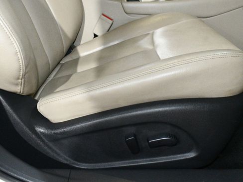 Used 2016 Nissan Altima 2.5 SL w/ 2.5 Technology Package image 14