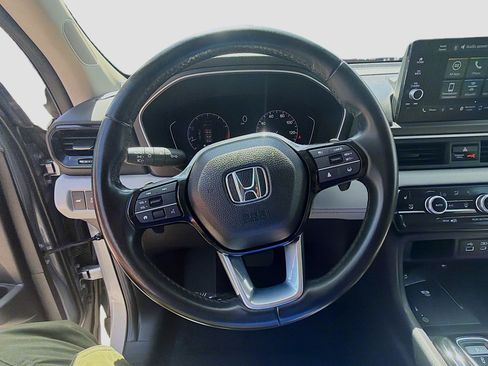 Certified 2024 Honda Pilot EX-L image 10